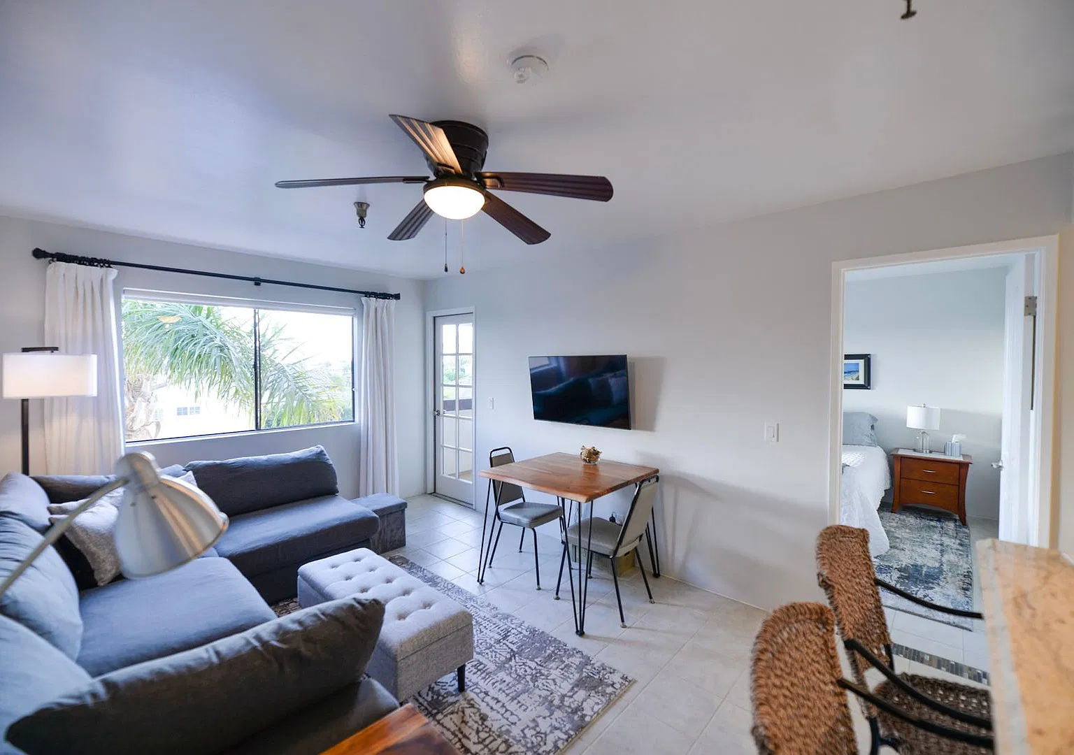 Fully Furnished 1 bedroom Oceanview unit!! — Photo 4
