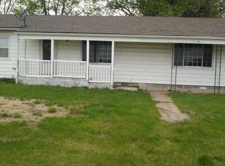 402 E South St, Herrick, IL 62431