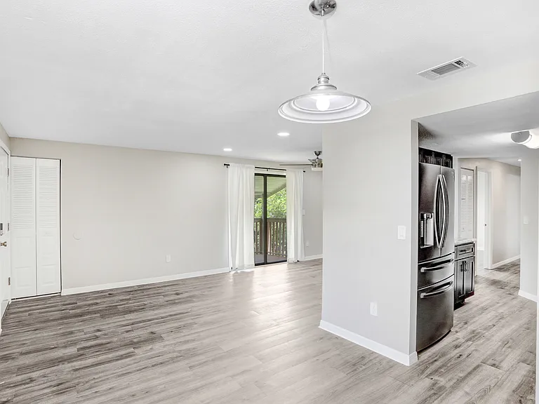 137 Hunter Lake Dr #C — Photo 6
