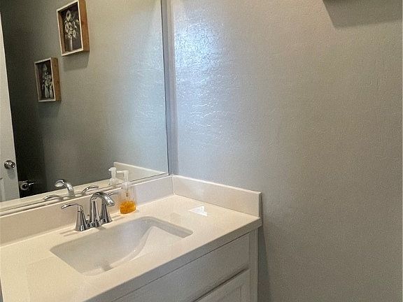 3rd image of 2748 Aldine Ct