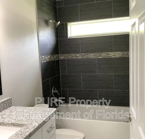 16899 SW 44th Cir — Photo 18