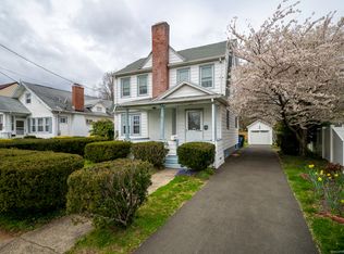 7 Laconia St, Hamden, CT 06514