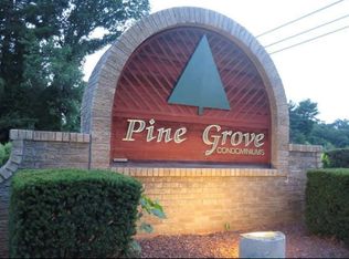 163 Pine Grove Dr UNIT 163, South Hadley, MA 01075