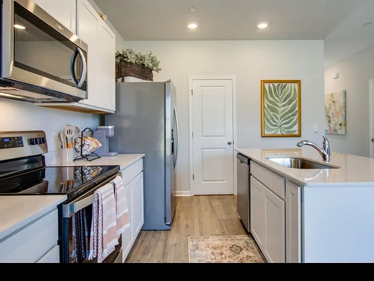61 Dale Mires Ln — Photo 2