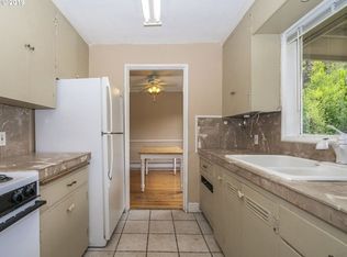 8818-8824 SW Willow Ln, Portland, OR 97225