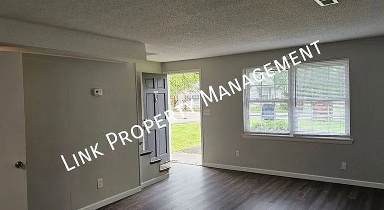 1640 Keeble St — Photo 29