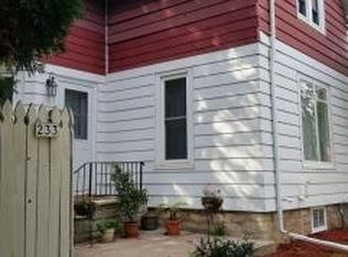 233 N Superior St, De Pere, WI 54115