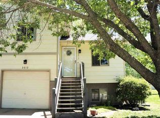 2012 N Rosewood Ct, Derby, KS 67037