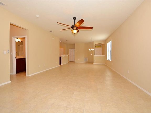 3rd image of 5649 Sunset Falls Dr