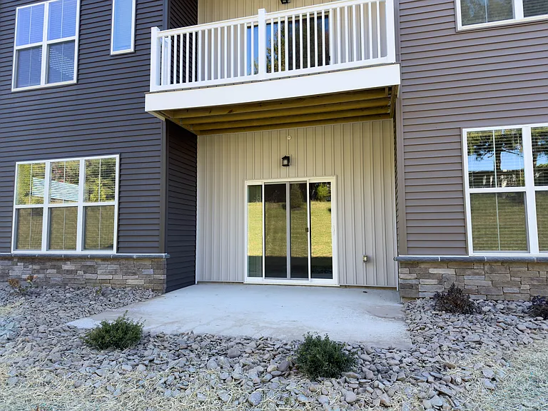 Private 1st floor patio