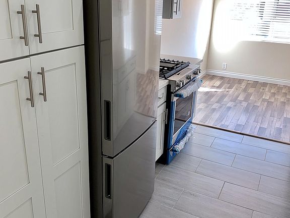 New Cabinets Top Brand Name Stainless Steel Appliances including Gas Stove