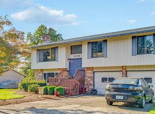 2326 SE Higgins Dr, Vancouver, WA 98683
