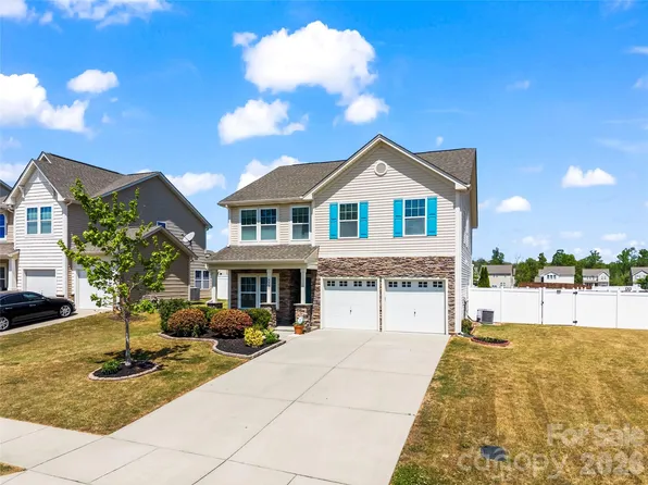 3329 Saddlebrook Dr, Midland, NC 28107