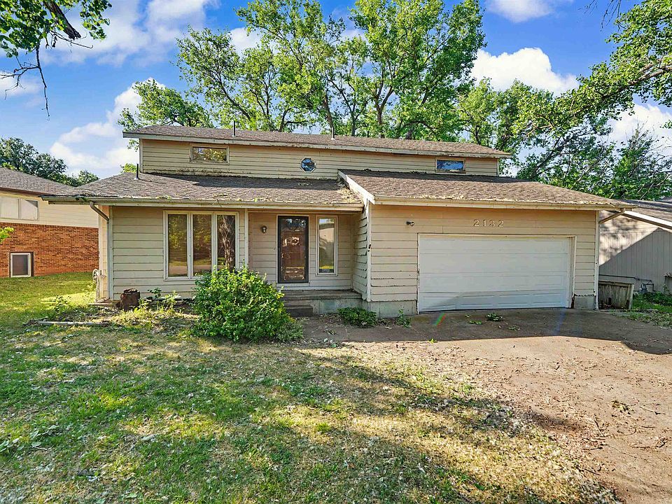 1st image of 2132 Country Hills Rd