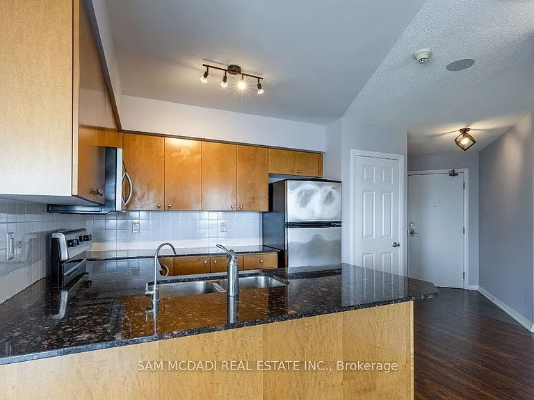 220 Forum Dr #804 — Photo 6