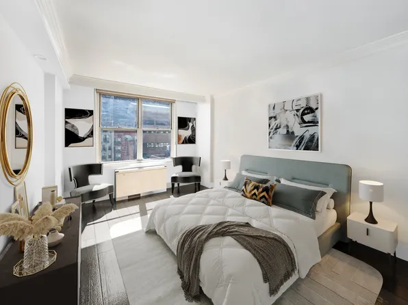 207 East 74th Street image 2 of 10