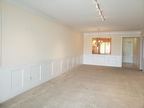 5th image of 21 Harbour Isle Drive W #Ph03