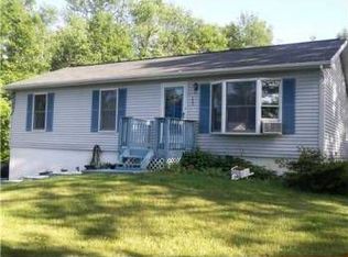 130 Huckleberry Tpke, Wallkill, NY 12589