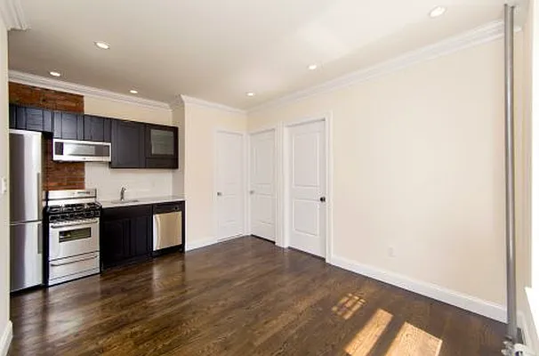 Rented by In Haus LLC | media 9