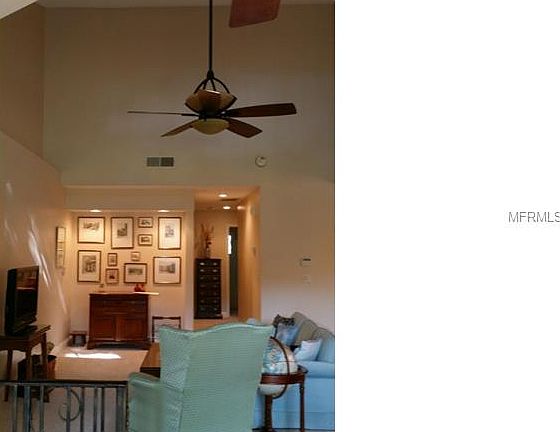 4th image of 225 Wimbledon Cir #225