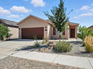 128 Prism Ave SW, Rio Rancho, NM 87124