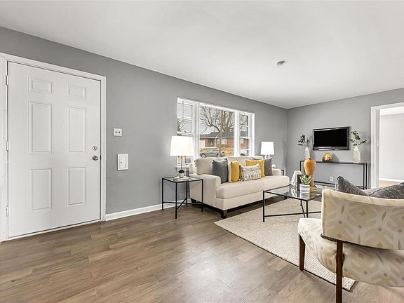 4th image of 8844 Murvale Dr
