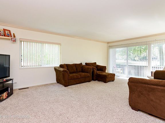 2nd image of 1030 S Fernandez Ave Office 1-C