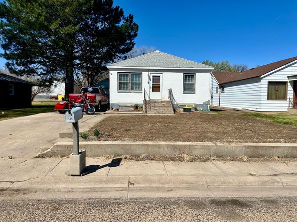 516 Clark Ave, Goodland, KS 67735