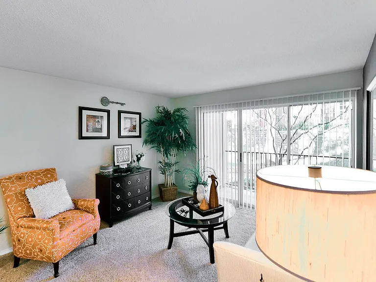 Creekside at Pear Ridge Apartments — Photo 11