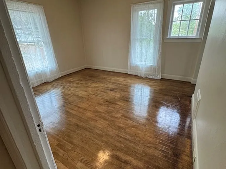 721 Hillside St — Photo 16