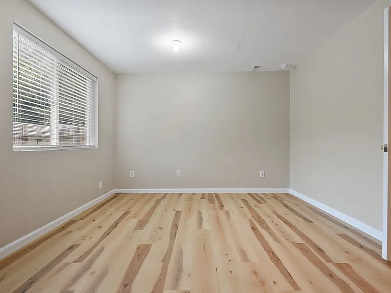 6028 NE Ainsworth St #D — Photo 7