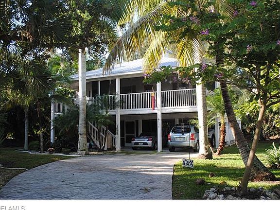 4th image of 7698 Myrsine Cir