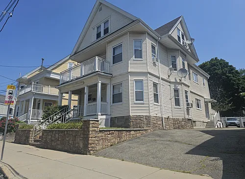 51 Elm St #2 Photo 1