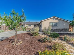1386 Palomar Cir, Sacramento, CA 95831