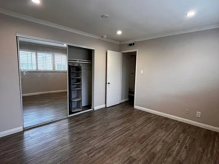 442 So Rexford Dr — Photo 9