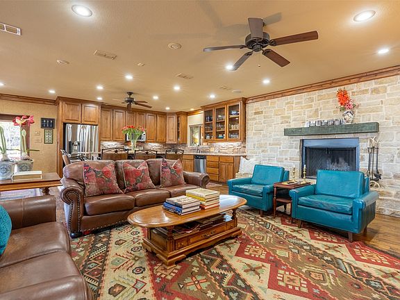 5th image of 1904 Floyd Rd