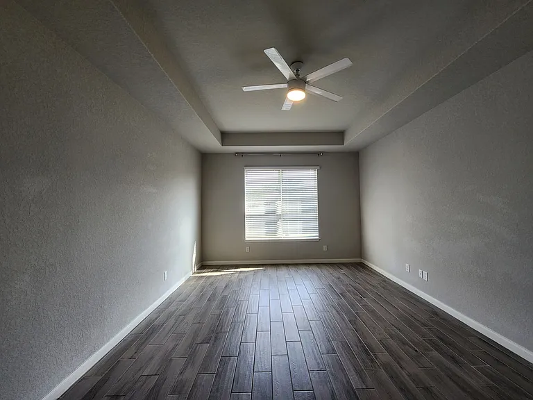 338 Oak Creek Way — Photo 23