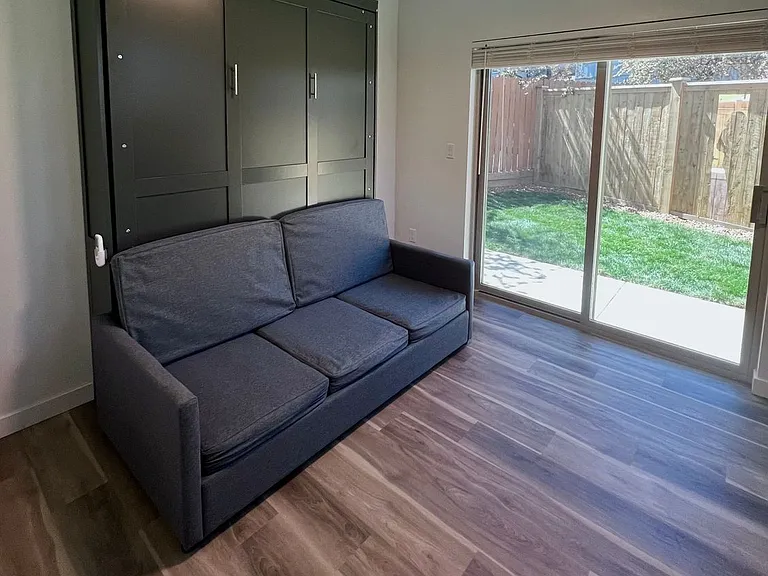 2014-2016 SW Reindeer Ave #2018 — Photo 11