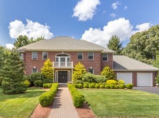 11 Scotland Rd, Lexington, MA 02420