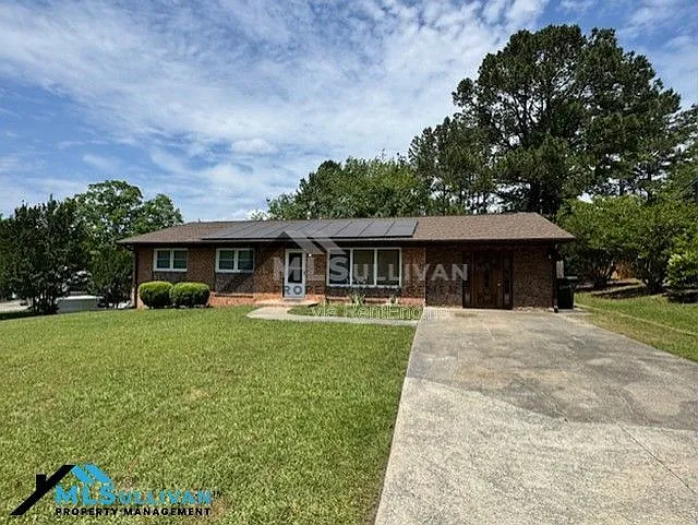 3 bed, 2.0 bath, 1646 sqft, $1,995 — Photo 2