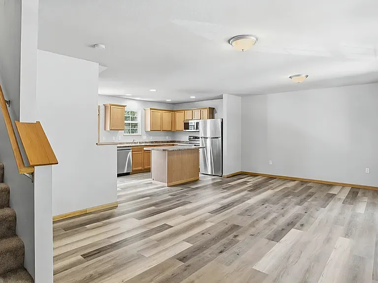 4305 154th St — Photo 5