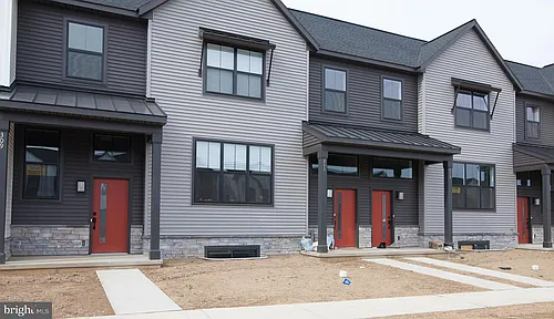 313 Estate Dr Photo 1