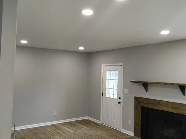 2009 Oak Park Ln, Decatur, GA 30032