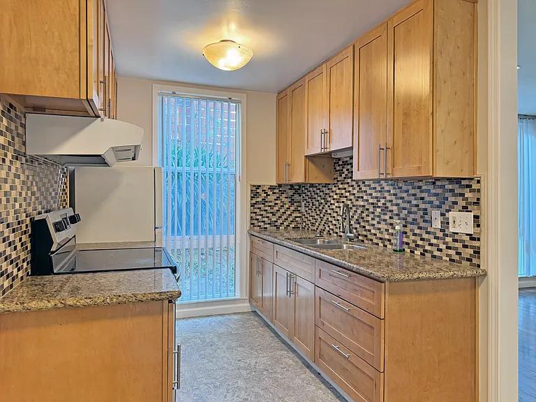 414 Fairmount Ave #101 — Photo 10
