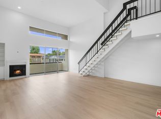 10511 Ashton Ave APT 302, Los Angeles, CA 90024