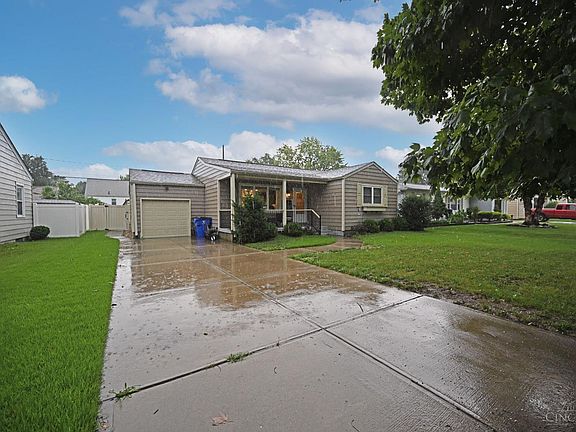 2nd image of 3850 Freeman Ave