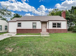 3120 E Stadium Dr, Wichita, KS 67214