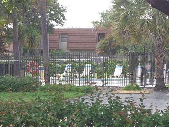 2nd image of 9440 NW 48th St