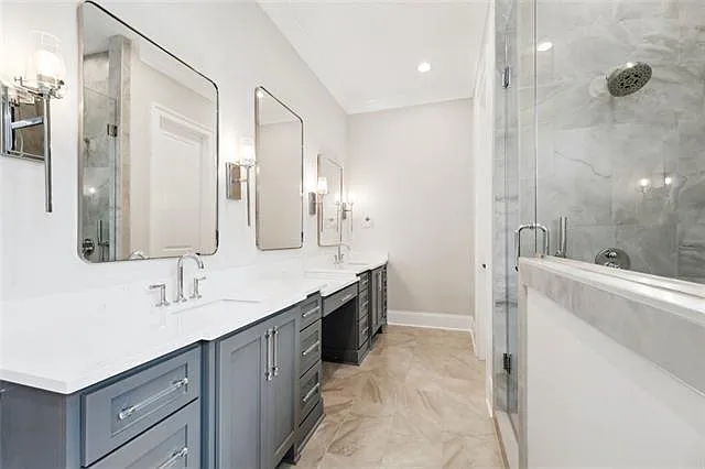 325 Focis St — Photo 12