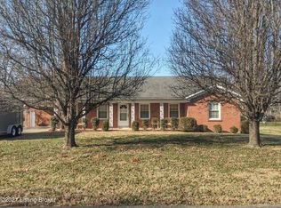 108 Eastview Dr, Bardstown, KY 40004